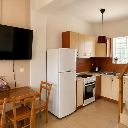 Apartament Rafaella's Maisonette At Rafaella Kokkónion